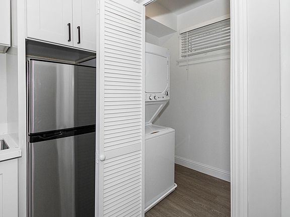 5th image of 1720 Leavenworth St #829ygy7ca