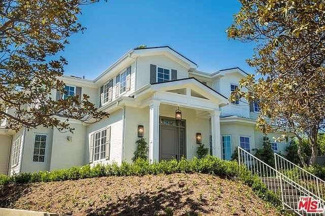 1st image of 3139 Barbydell Dr