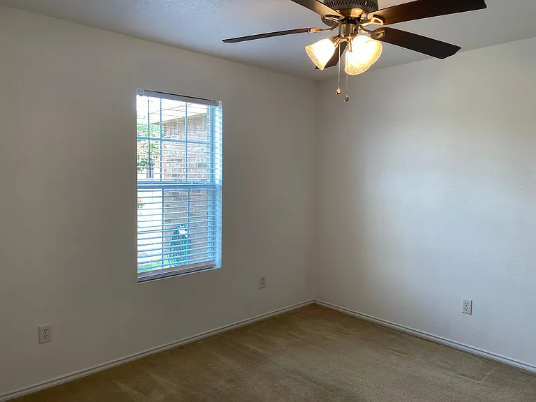 1809 Liberty Hill Dr — Photo 13