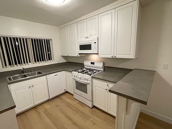 5th image of 1241 Boynton St #B96f9d383