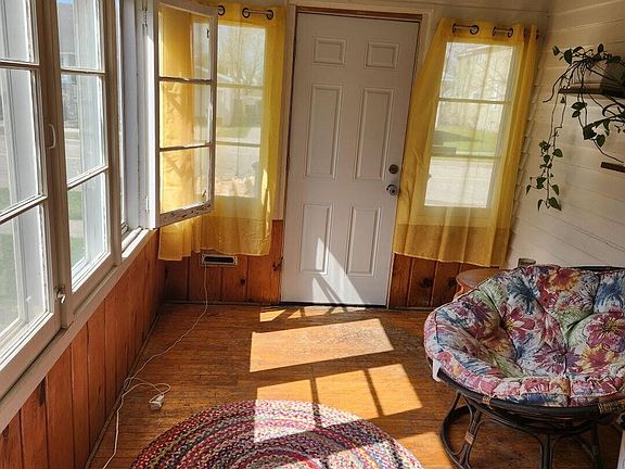 2nd image of 303 McKinley Ave