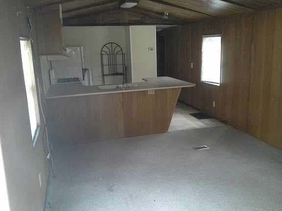 3rd image of 58 Cloer Ln