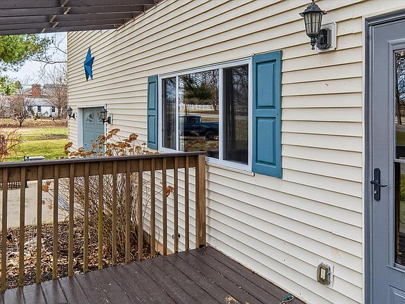 5th image of 7001 Jefferson Rd