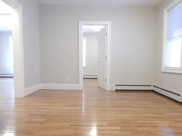 13 Nashua St #9, Somerville, MA 02145