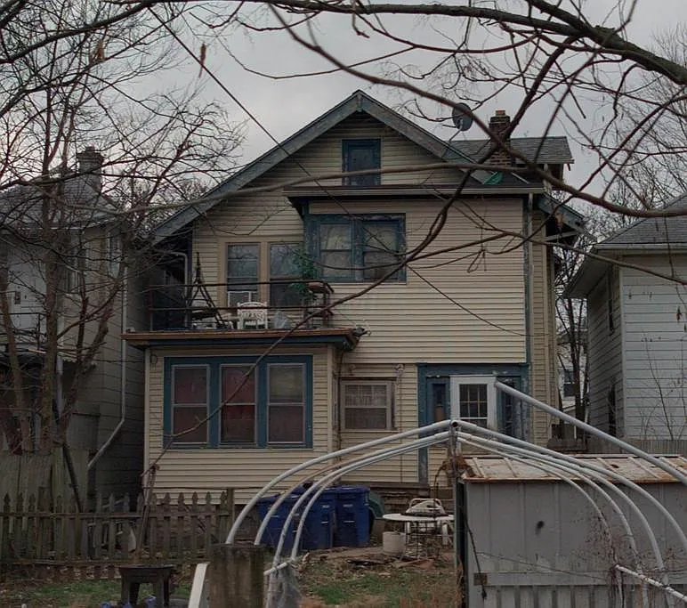 110 N Ogden Ave photo 1