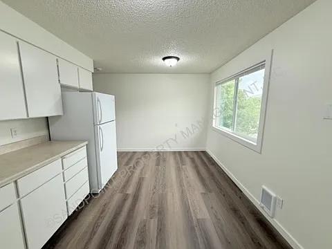 1315 Hickory St #9 — Photo 13