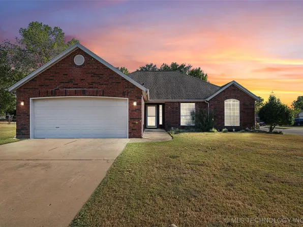 11803 N 107th East Pl, Collinsville, OK 74021