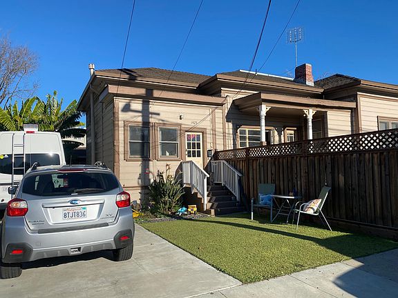 closer view of the front of the house.