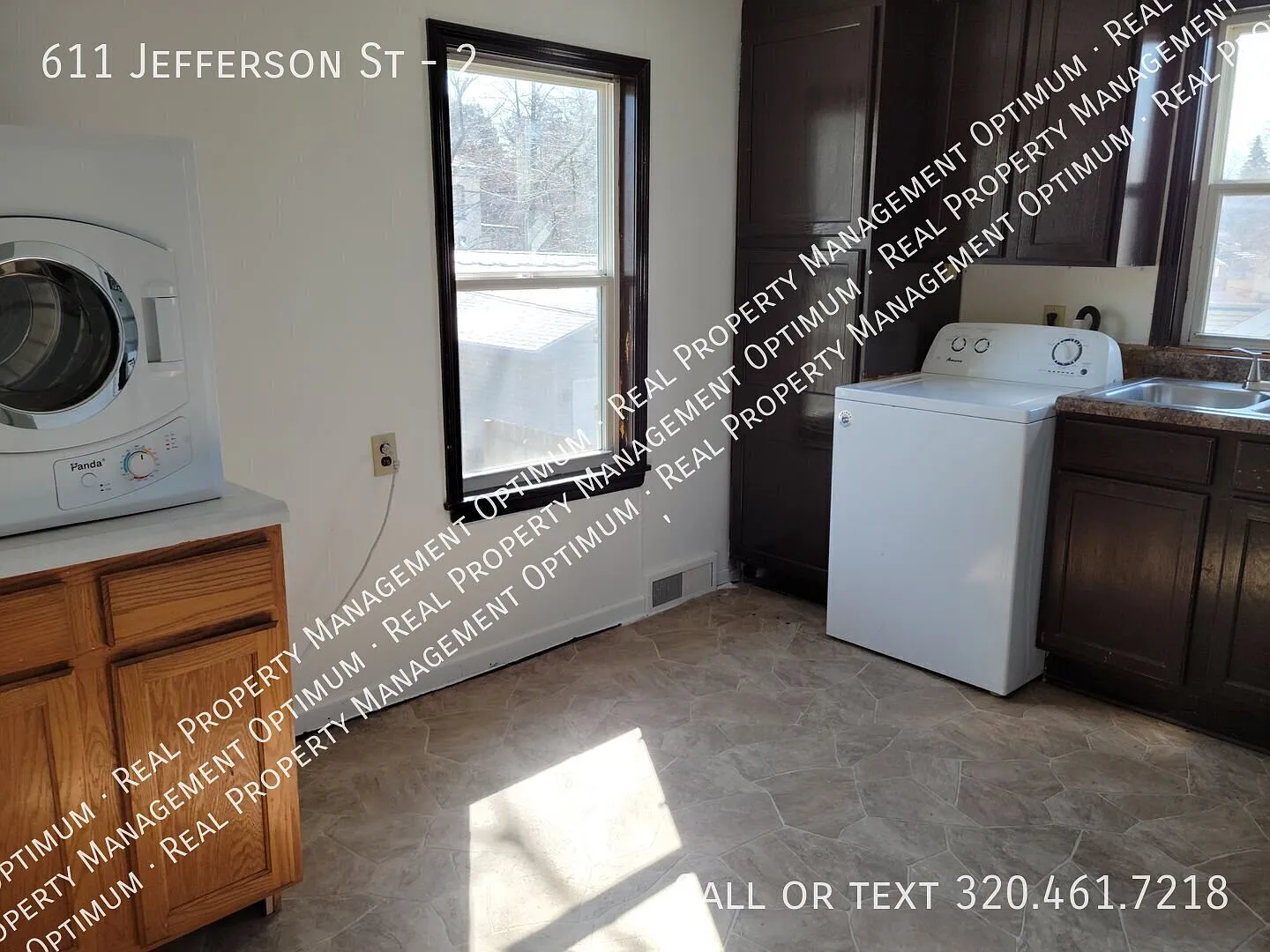2 Bedroom 1 Bath Upper Level Duplex in Alexandria-Available Now — Photo 3