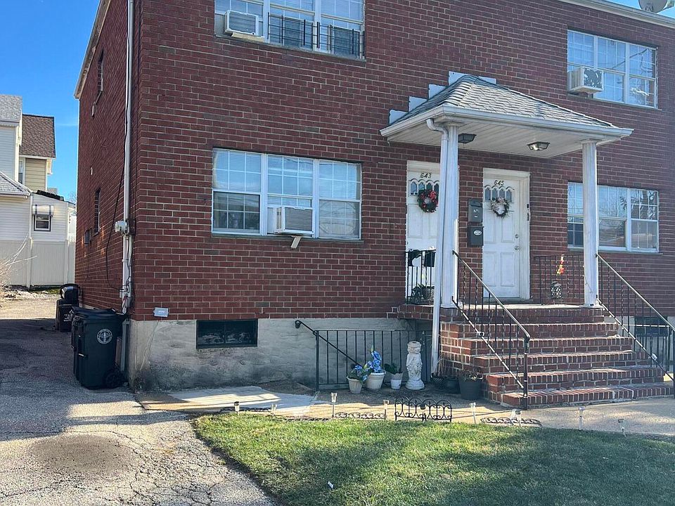 2nd image of 643 Port Richmond Ave
