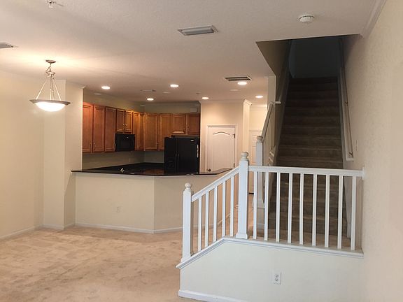 2nd image of 115 E Pine Hollow Trl Unit 107