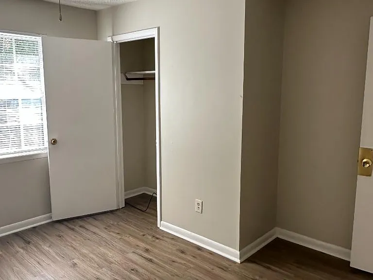 Unit Photo