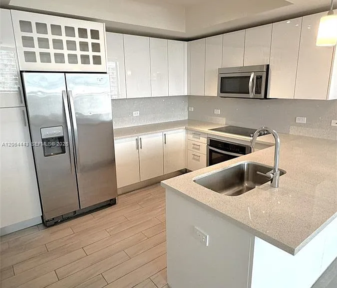 999 SW 1st Ave #1604 — Photo 10