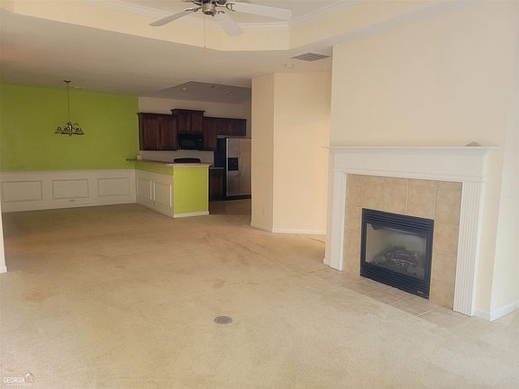 2nd image of 115 Villa Park Cir