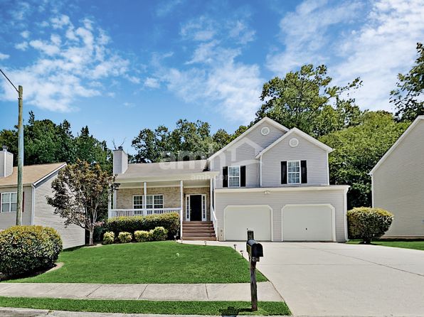 5759 Newnan Cir