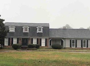 200 Dix Lee On Dr, Fayetteville, GA 30214