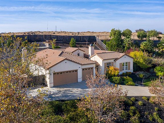 3rd image of 4465 Dunnwood Dr