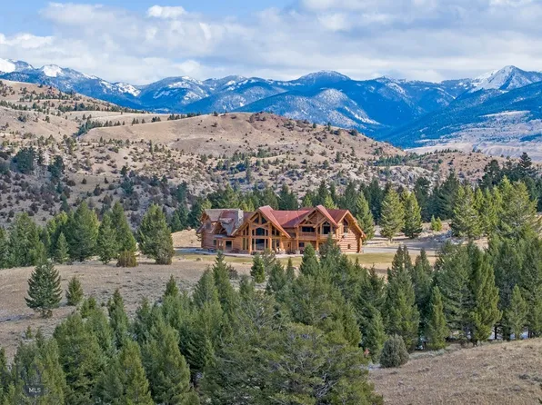569/571 Cinnabar Basin Rd, Gardiner, MT 59030