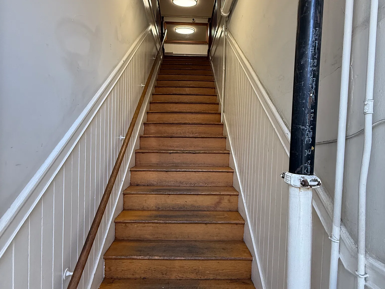 730 Broadway — Photo 3
