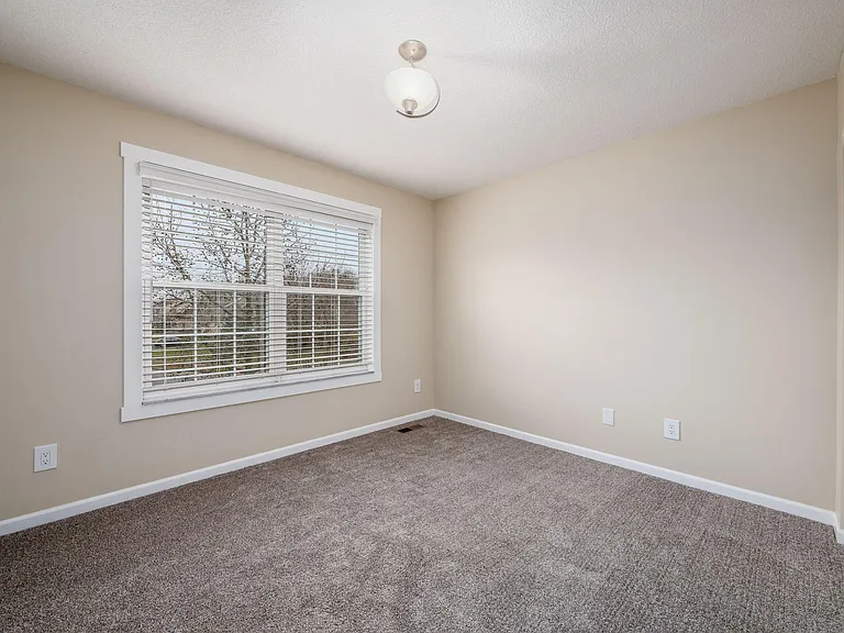 7302 Claddaugh Ln — Photo 31