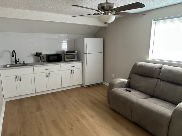 (undisclosed Address), Clermont, FL 34711