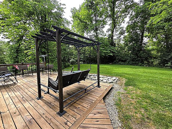 2nd image of 7335 Bethany Park