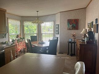 4th image of 25 Thames Rd #1