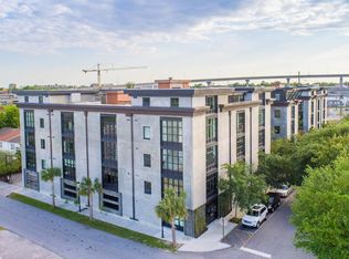 1 Cool Blow St APT 153, Charleston, SC 29403