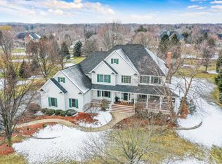 7N580 Wagontire Rd, St Charles, IL 60175