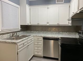 5811 Old Shell Rd APT C, Mobile, AL 36608