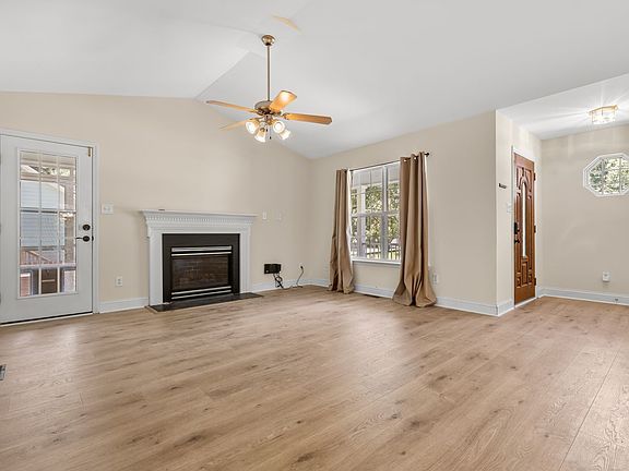 2nd image of 5703 Stardust Dr