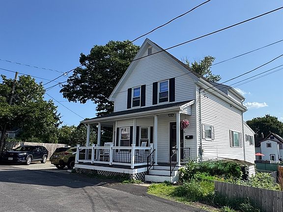 3rd image of 3 Monroe Ct