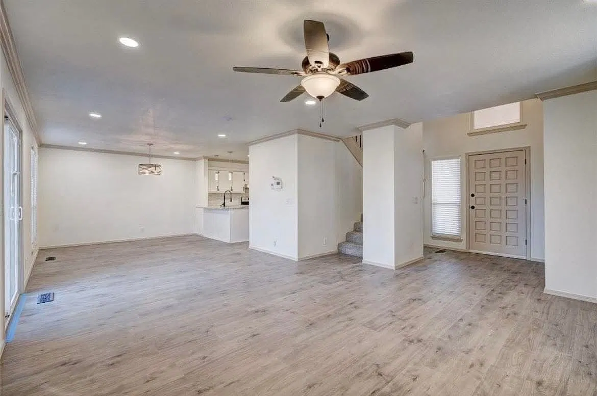 2221 Shadowridge Ct — Photo 4