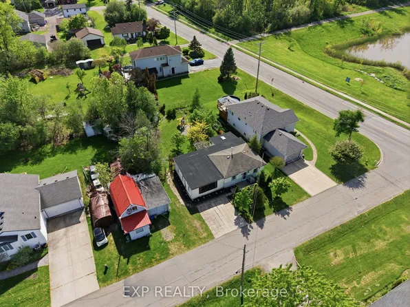 99 Joseph St, Fort Erie, ON L2A 5J6
