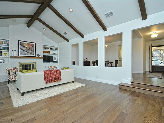 4th image of 2400 Toulouse Dr