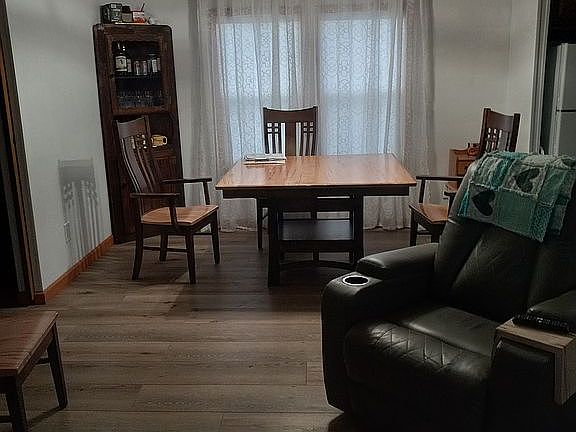 5th image of 2208 Strawberry Ln