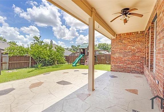 4th image of 933 Bens Dr