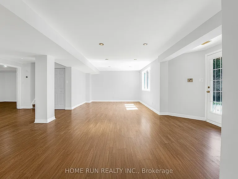 5 Cheltonia Way — Photo 40