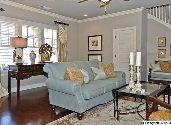 4th image of 3848 Village Center Dr