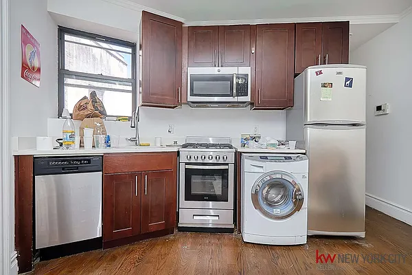 Rented by Keller Williams NYC | media 19