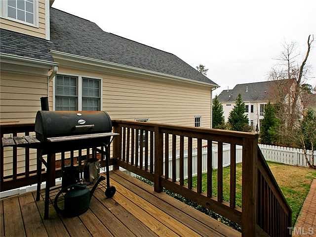 2nd image of 821 Carpenter Town Ln