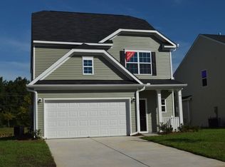 137 Weeping Cypress Dr, Moncks Corner, SC 29461
