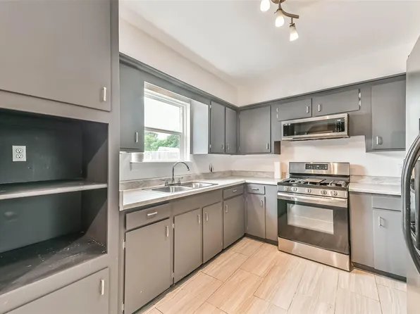 7839 Fondren Rd, Houston, TX 77074