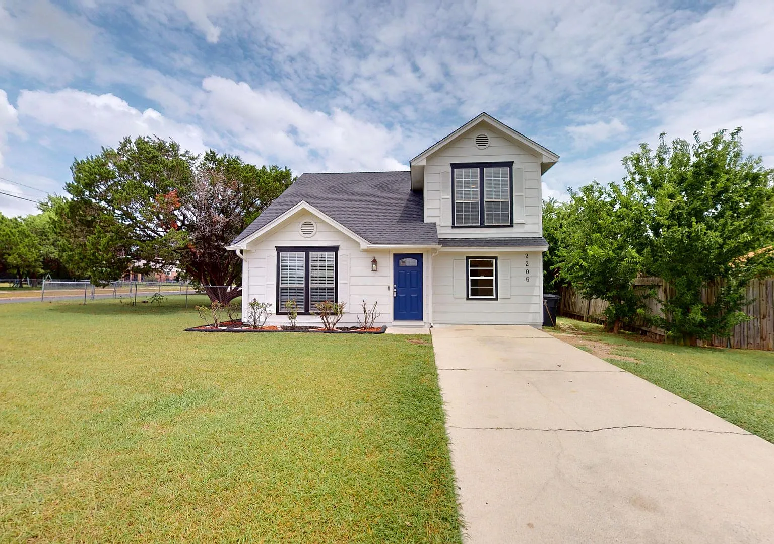 Free September + $1395 Rent — Photo 1