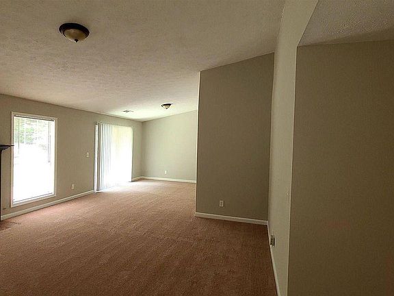 5th image of 2461 Bankston Cir