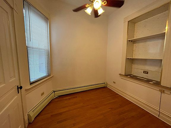5th image of 2823 W Shakespeare Ave