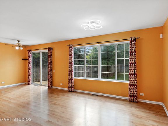 4th image of 1305 Fairport Dr
