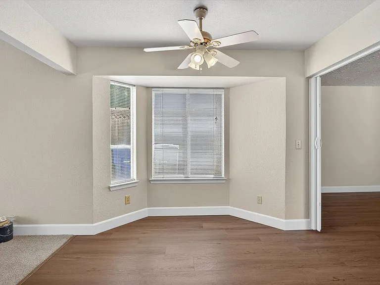 2176 E Decatur Ave — Photo 8