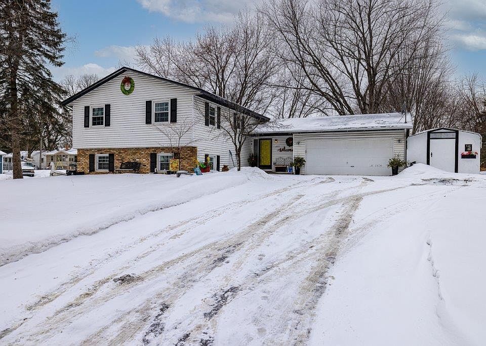 1st image of 2879 Bartelmy Ln N