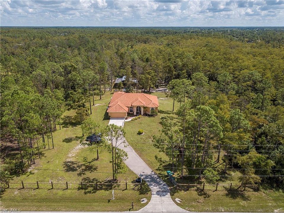 1st image of 2590 Everglades Blvd N